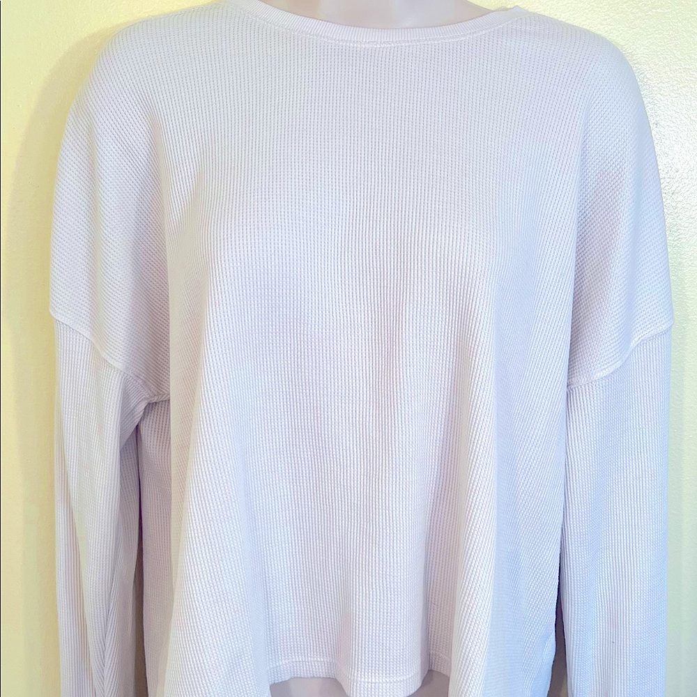 NWOT JCPenney a.n.a White Thermal Top